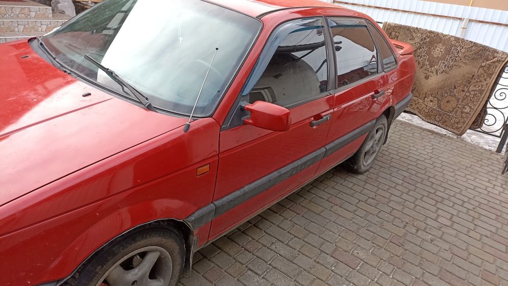 Volkswagen Pasat b3 1993 року