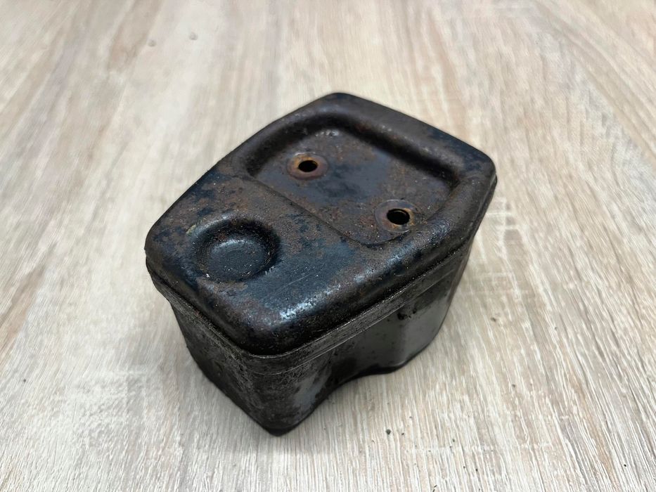 Partner 351 Tłumik Wydech