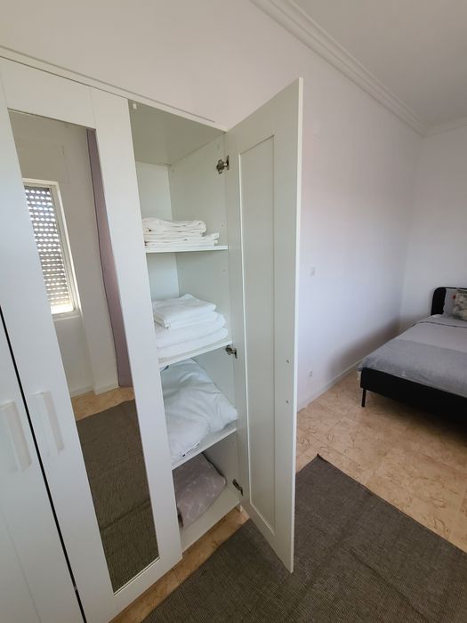 Alugo quarto em Casal de Cambra 500€ tudo incluido