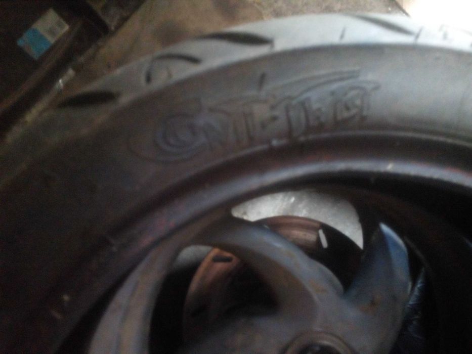 Покришка на скутер 130/60  R13 Сontinental Conti