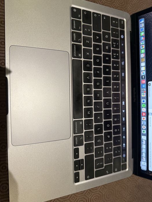 MacBook Pro M1 2020, 8GB RAM / 256GB, 13 inches428961064876789763