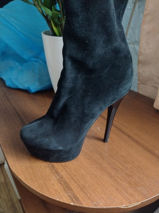 Продам ботфорди жіночі