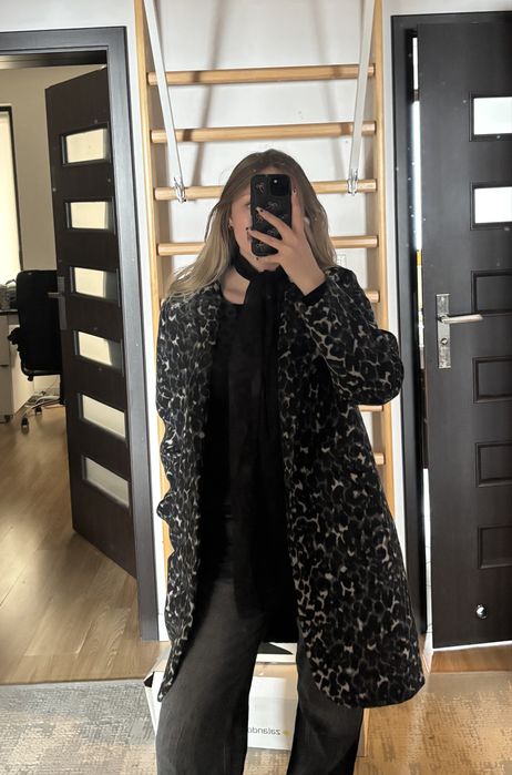 płaszcz oversize w panterkę
