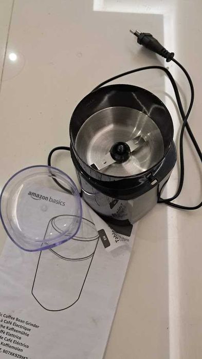 Moedor de Café Amazon Basics