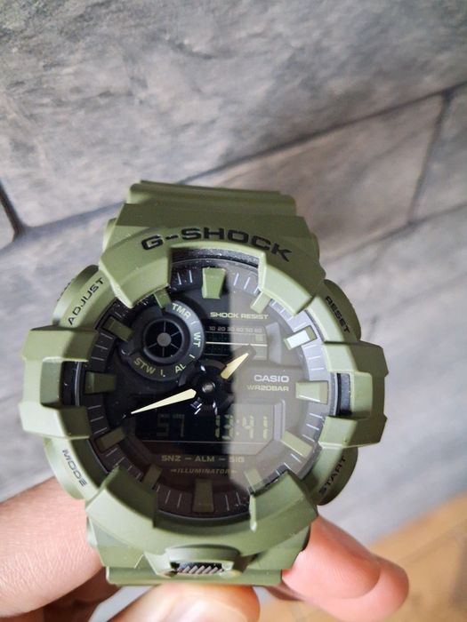 Продам годинник Casio GA700UC-3A