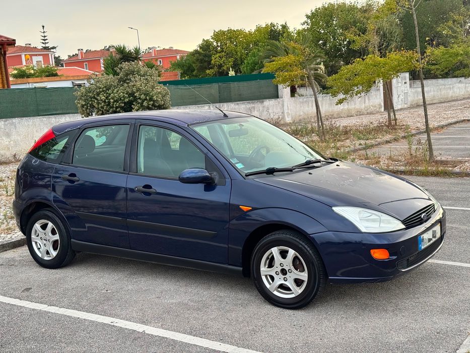 Ford Focus 1.4 75 CV