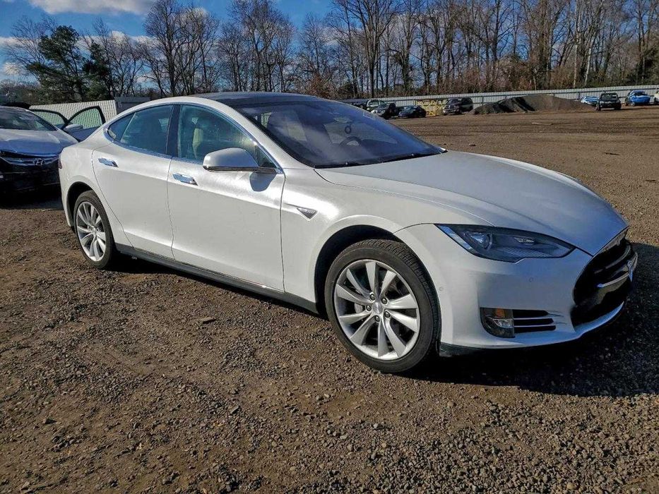 2015 Tesla Model S 85D