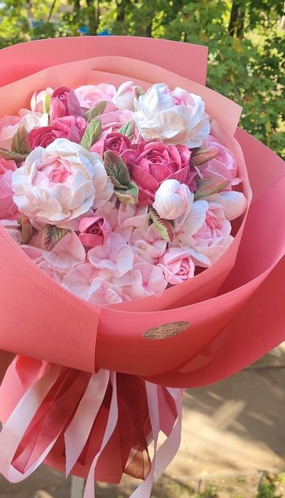 Зефірні квіти та букети