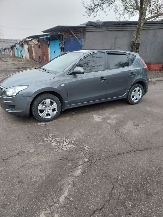 Продам хундай і 30