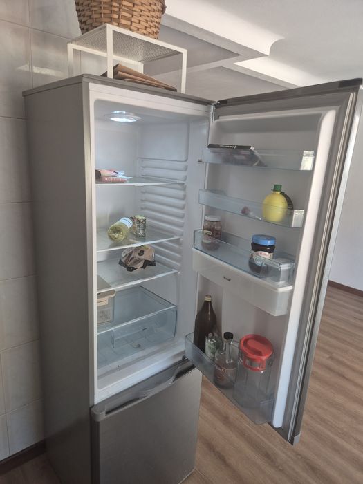Jocel Refrigerator508994763348387842