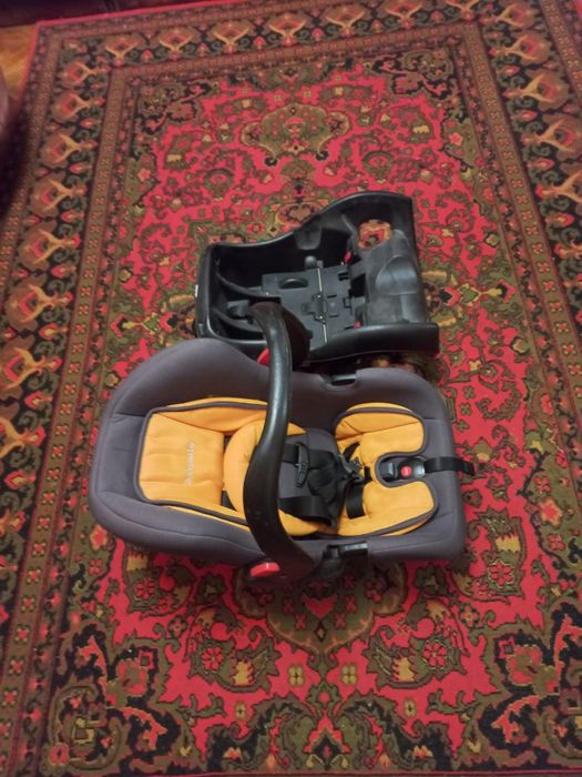 Автокрісло детяче.