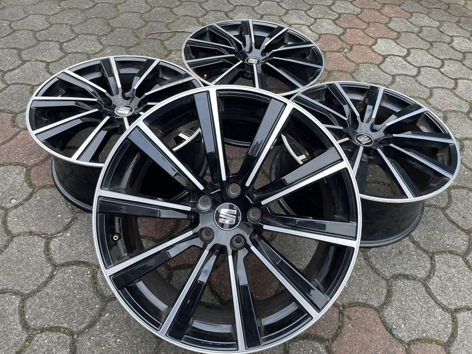 Felgi Seat Cupra 19 cali fr 5x112 oryginalne leon