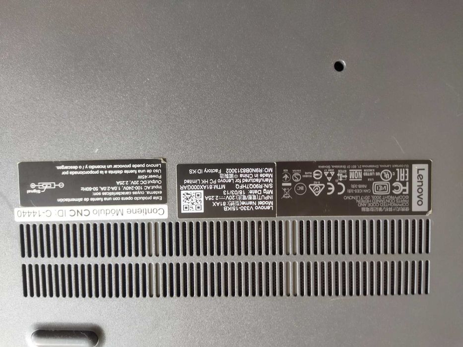 Computador Lenovo V330 15IKB 81AX