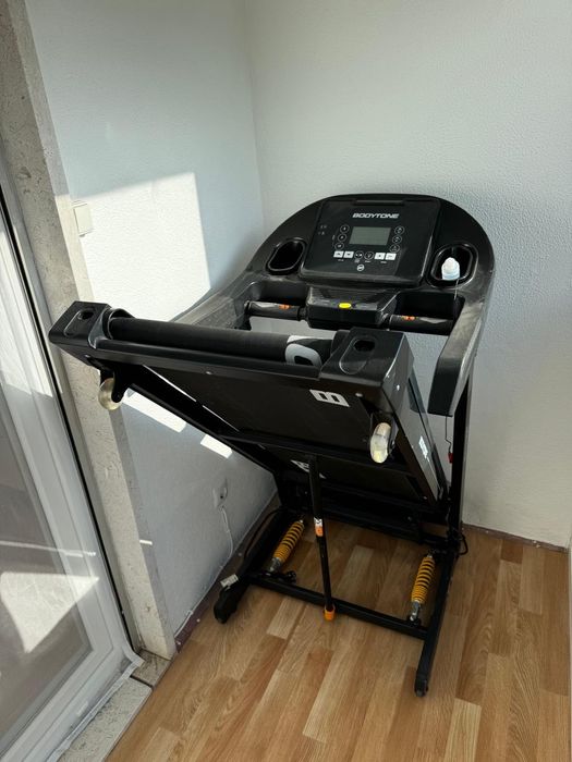 Treadmill - excellent condition440411188616253440