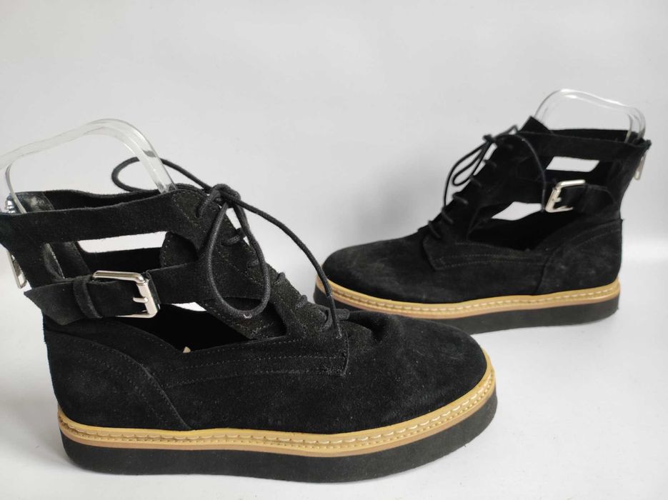 - Topshop - Markowe botki, sandały r. 37