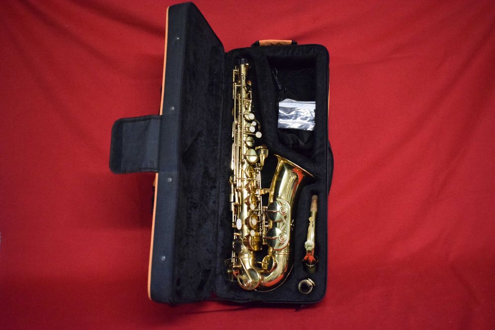Saxophone Alto Comet Com Estojo. N 2064175300986371122