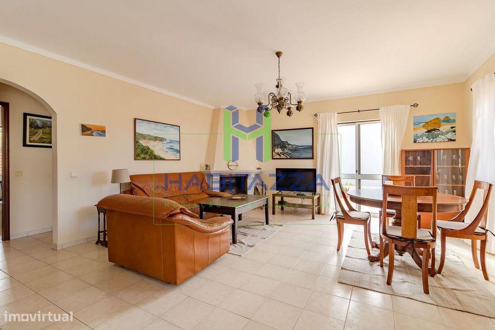 Moradia T2 com jardim, perto da Praia do Monte Clérigo para arrendamen