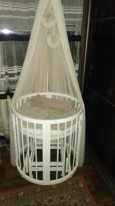 Овальная кроватка трансформер