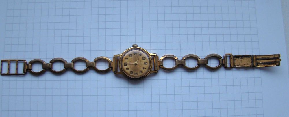 Женские позолоченные механические часы с браслетом Слава Slava из СССР