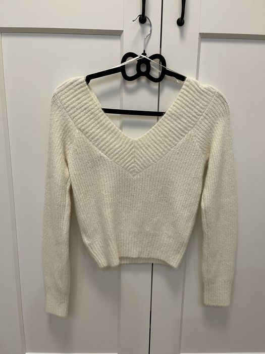 Sweter kremowy miękki