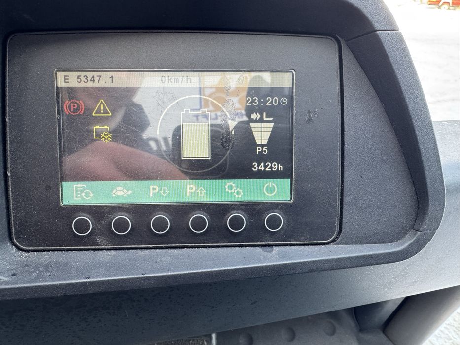 Електричний навантажувач Jungheinrich EFG 320 4400DZ