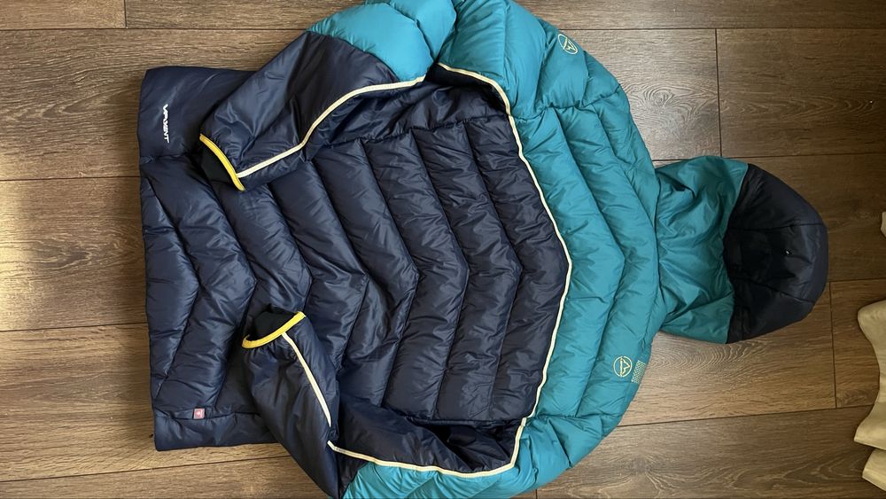 Трекінгова куртка La sportiva