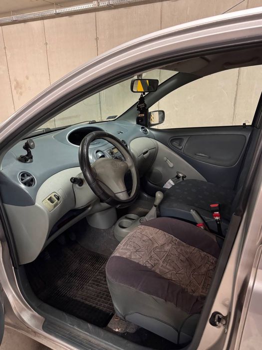 Toyota Yaris 2003r 1.0 benzyna stan dobry