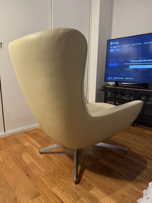 Poltrona Minotti – modelo Jensen (Rodolfo Dordoni)