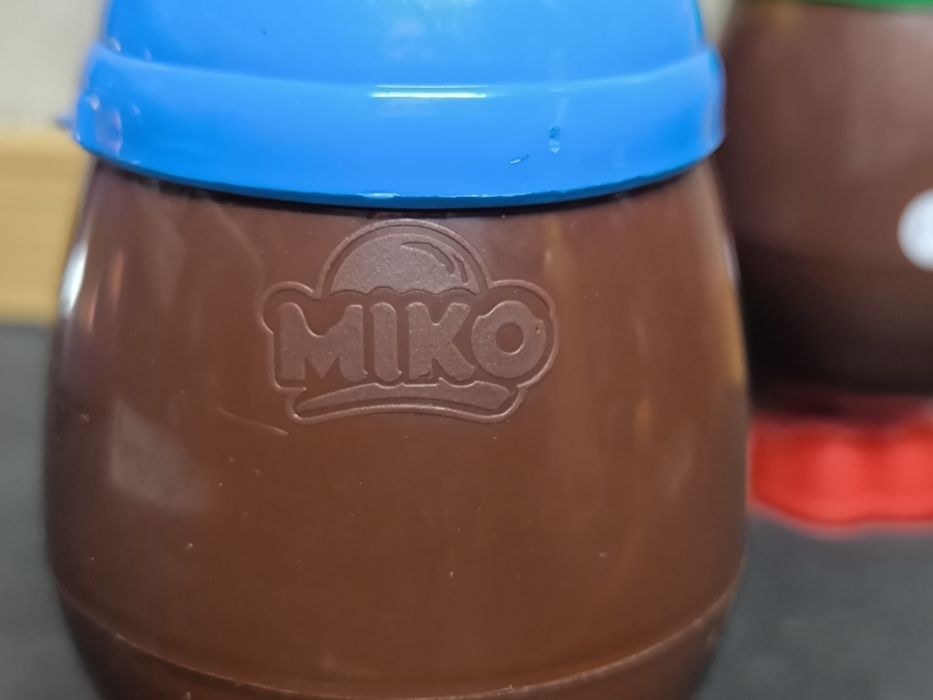 Lote 3 Figuras Colecionáveis Miko Vintage
Conjunto nostálgico de 3 fig