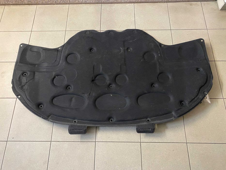 Wygłuszenie Wyciszenie maski Mercedes w204