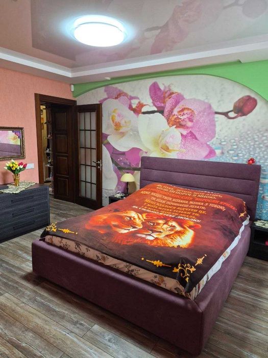 Продам 3 кімн. квартиру з КАПІТАЛЬНИМ РЕМОНТОМ. 2/9 цегл. 60000