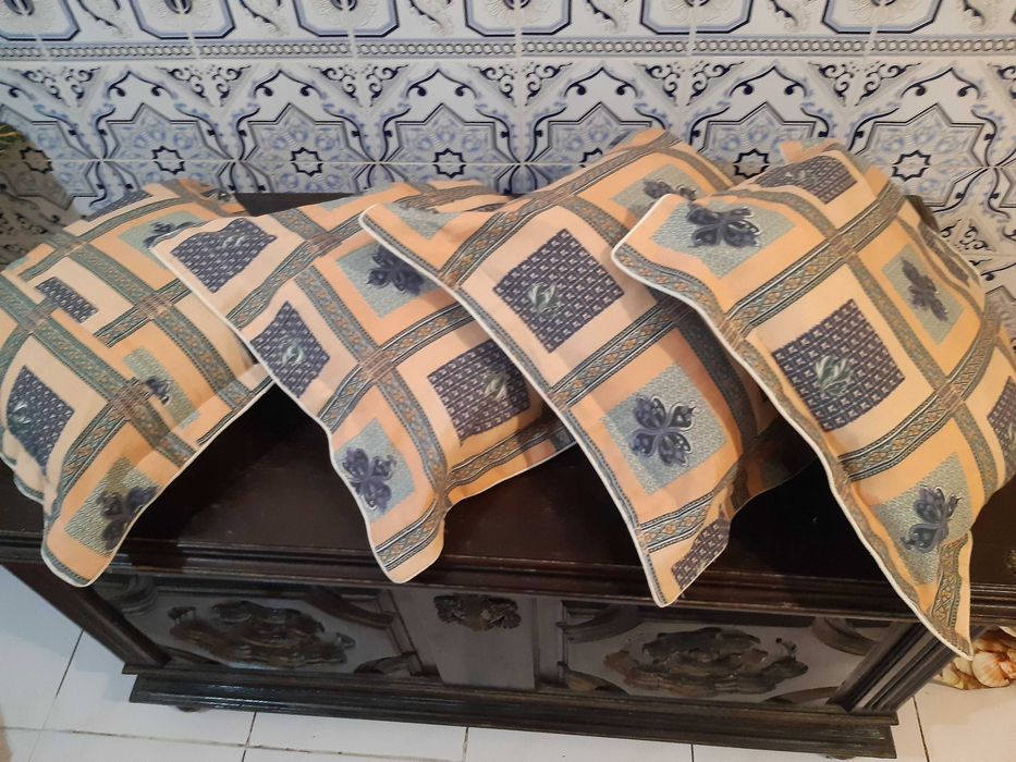 Conjunto 4 almofadas, nunca usadas