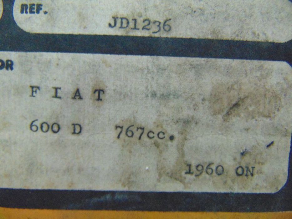 Fiat 600d jogo de juntas " usado em bom estado