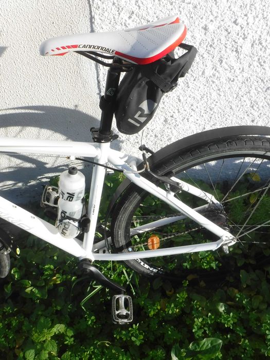 Bicicleta Berg Crosstown F6 hybrid Fitness urbano comutar