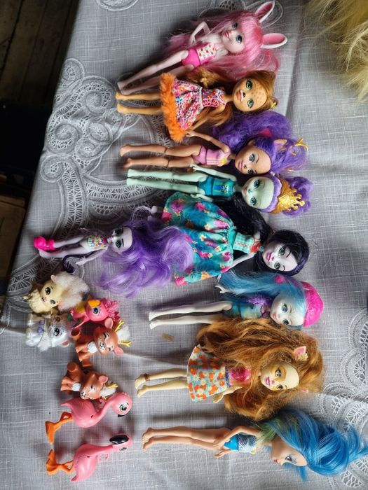 9 laleczek Enchantimals zestaw