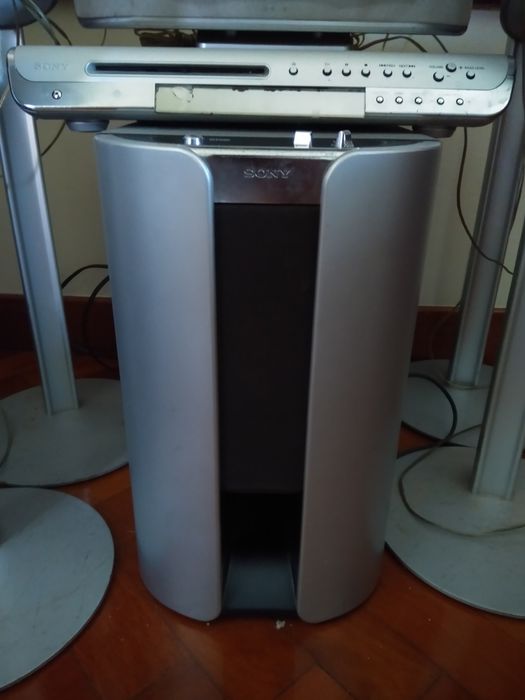 Sistema de som home cinema da Sony 5.1 com leitor DAV-SC8