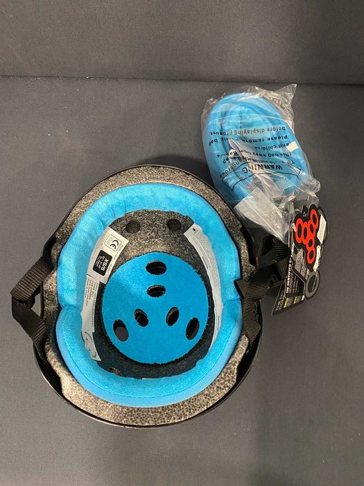 Capacetes Skate Triple 8 NOVO a estrear