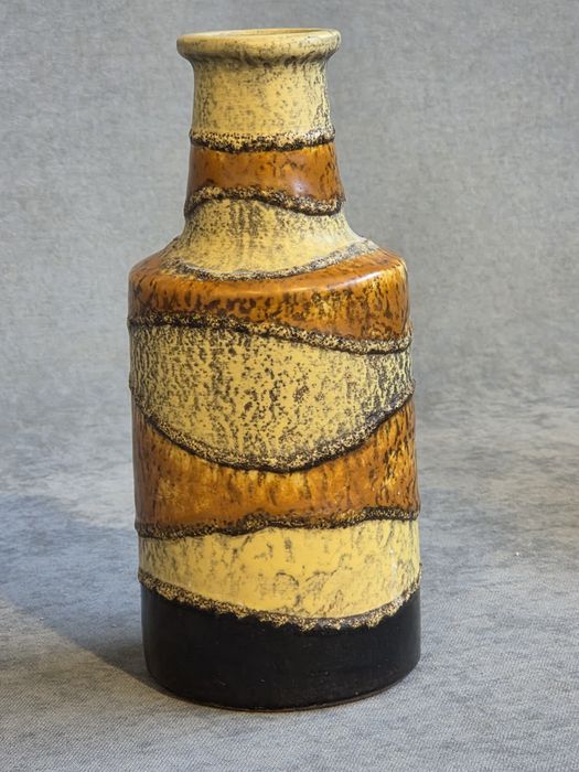 Wazon ceramiczny  Fat Lava lata 60-70.