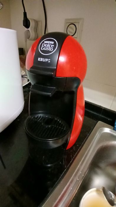 Dolce gusto - máquina  cafe