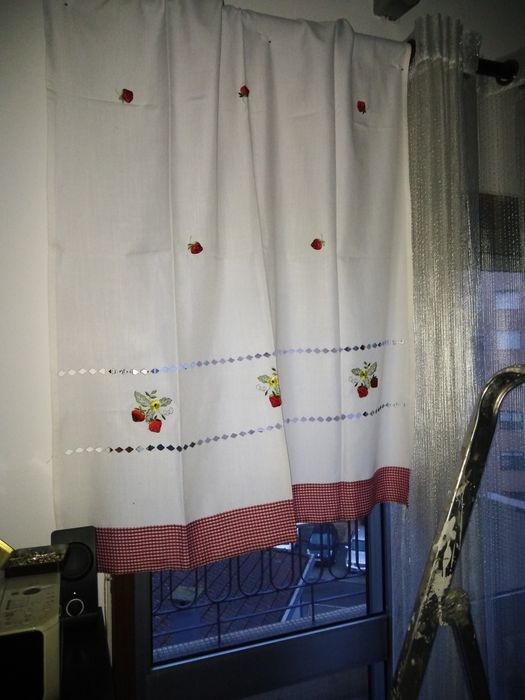 Vendo cortina para cozinha