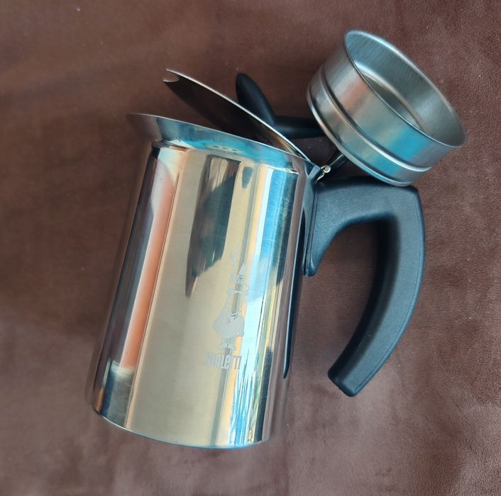 Bialetti Venus Kawiarka 10TZ 500ml - góra + sitko