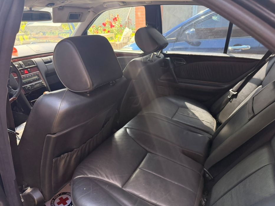 Продам Мерседес W210