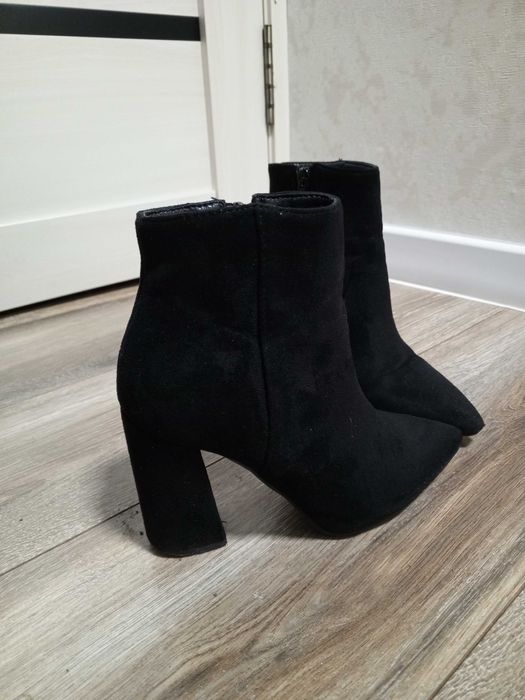 Ботільони демісезон р. 36