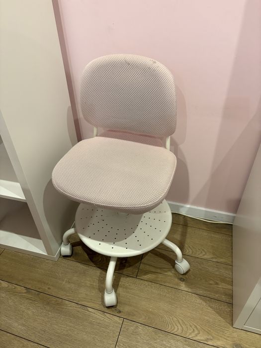 Ikea dla dziecka biurko