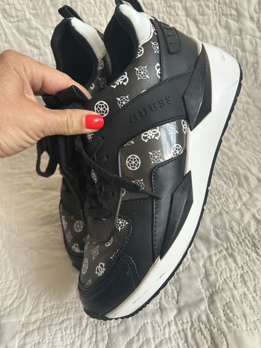 Buty guess rozmiar 39