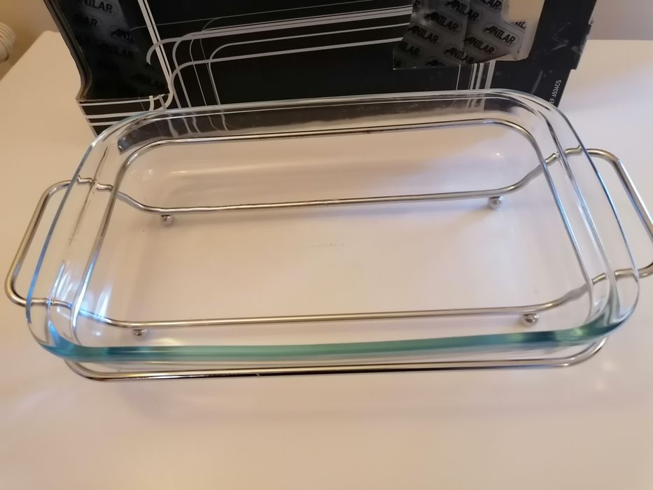 Pyrex Baking Dish with Stainless Steel Stand64409454914307121