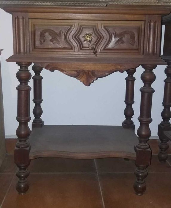 Mobília de quarto antiga