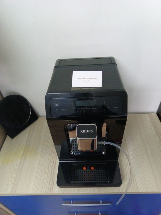 Продам   кавомашину  кофеварка кофемашина Krups