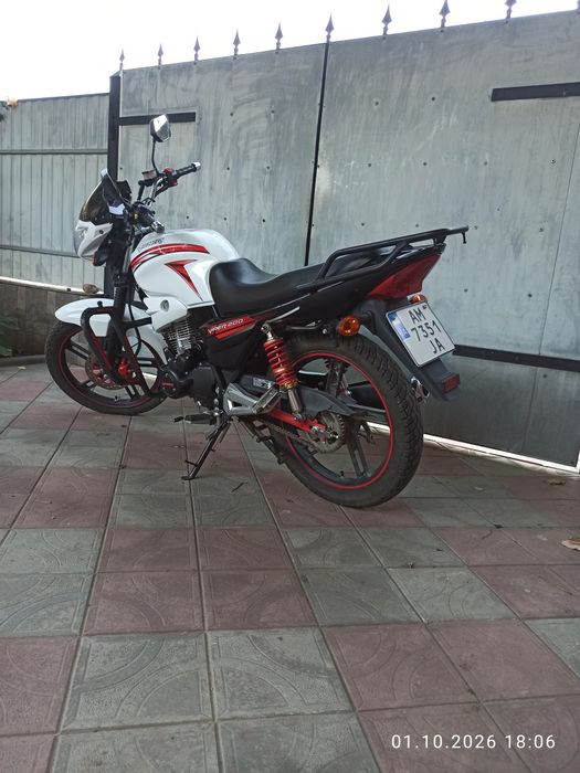 Viper zs200a Білий Лебідь.