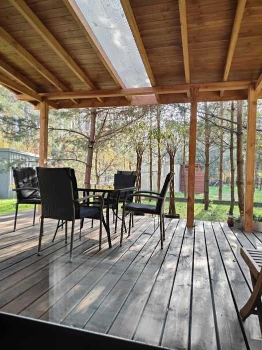 Domek nad jeziorem las jacuzzi